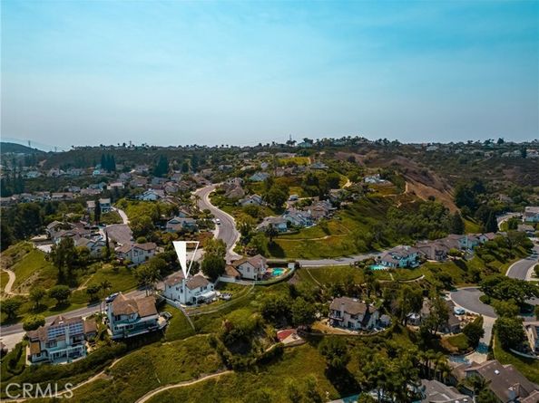 580 S Londerry Ln, Anaheim CA 92807