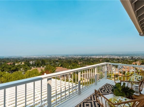 580 S Londerry Ln, Anaheim CA 92807