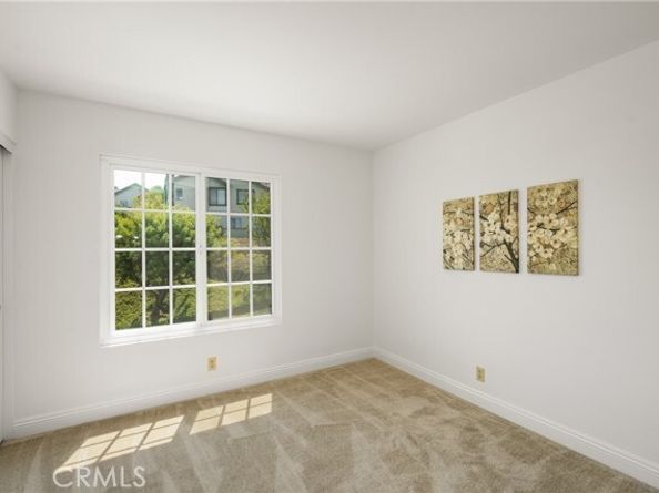 580 S Londerry Ln, Anaheim CA 92807