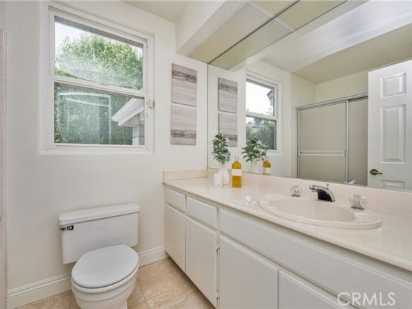 580 S Londerry Ln, Anaheim CA 92807