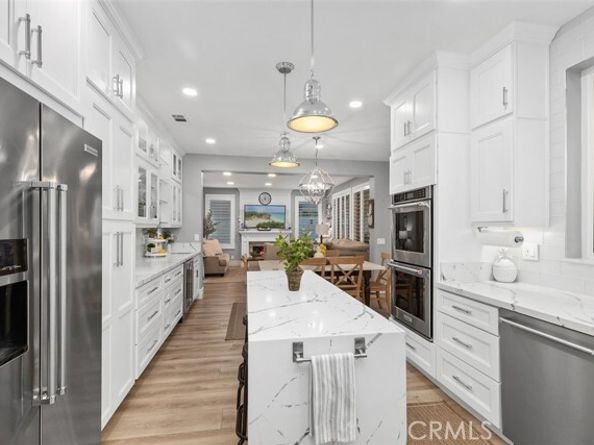 12 La Perla, Lake Forest (el Toro) CA 92610