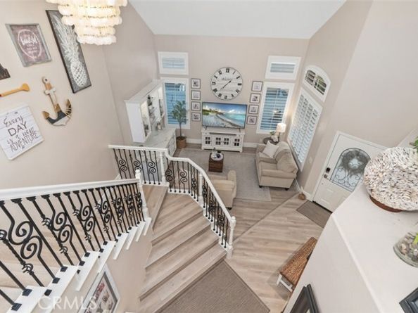 12 La Perla, Lake Forest (el Toro) CA 92610