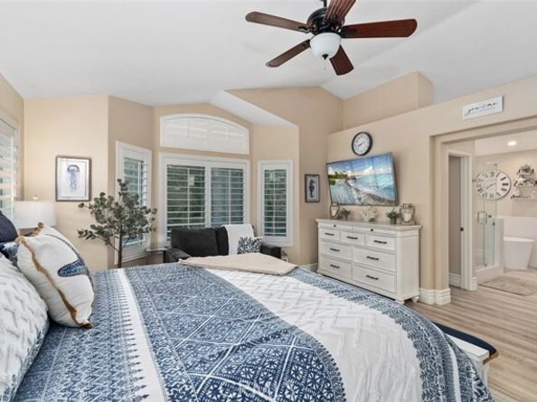 12 La Perla, Lake Forest (el Toro) CA 92610