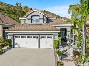 12 La Perla, Lake Forest (el Toro) CA 92610