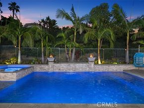 12 La Perla, Lake Forest (el Toro) CA 92610