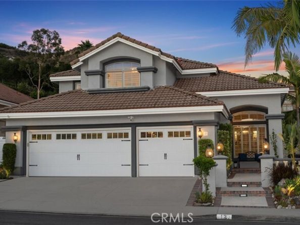 12 La Perla, Lake Forest (el Toro) CA 92610