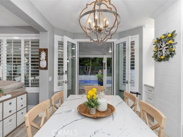 12 La Perla, Lake Forest (el Toro) CA 92610