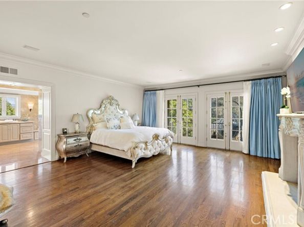 9 Sawgrass, Laguna Hills CA 92679