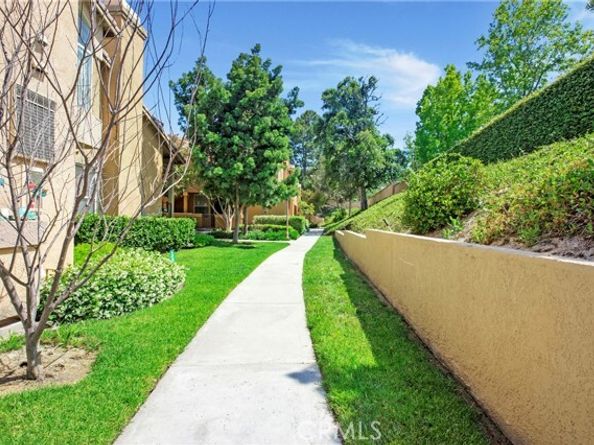 19431 Rue De Valore 41I, Lake Forest (el Toro) CA 92610