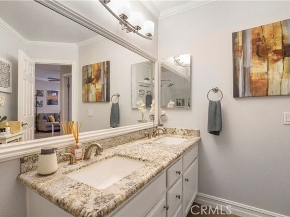19431 Rue De Valore 41I, Lake Forest (el Toro) CA 92610