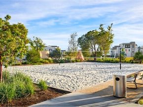 100 Tiffin, Irvine CA 92618