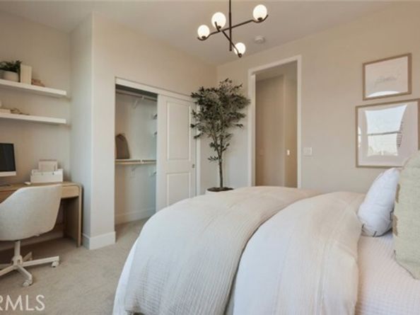 100 Tiffin, Irvine CA 92618