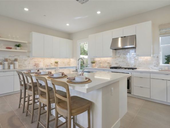 100 Tiffin, Irvine CA 92618