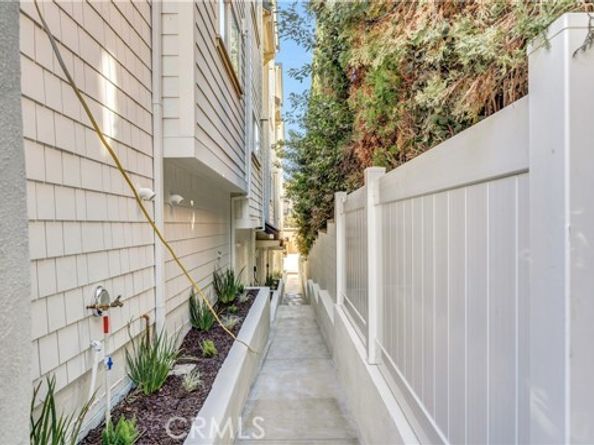 1821 WestHolme Avenue, Beverly Hills CA 90025