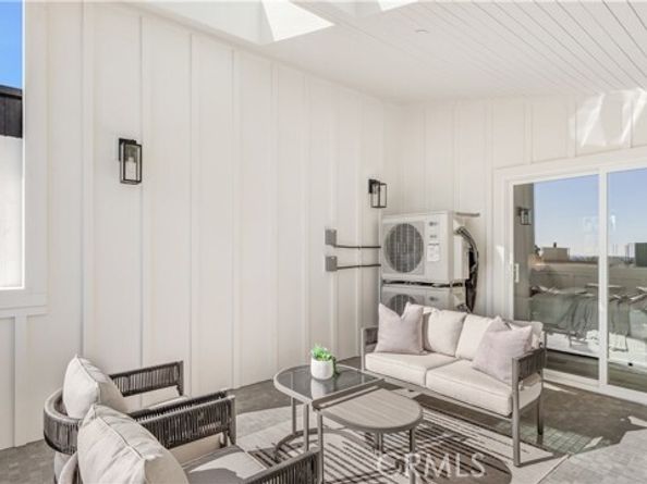 1821 WestHolme Avenue, Beverly Hills CA 90025