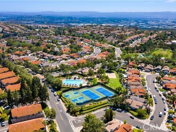 19081 Wildwood Circle, Lake Forest (el Toro) CA 92679