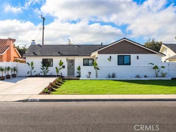 8352 Friesland, Huntington Beach CA 92647