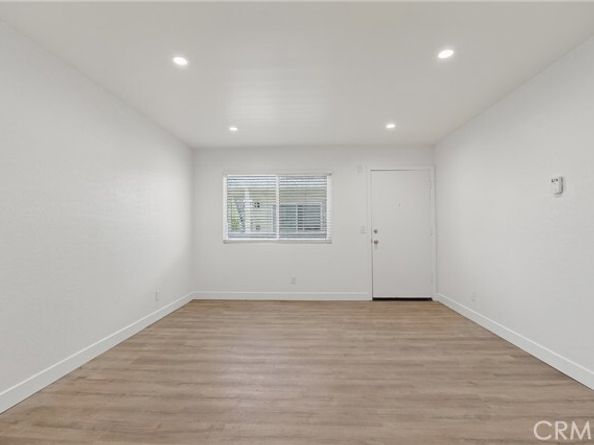 1140 Molino 1, Long Beach CA 90804