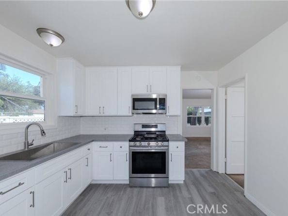 10318 Loch Lomond, Whittier CA 90606