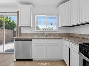 8217 Laurel Canyon Boulevard, North Hollywood (los Angeles) CA 91605