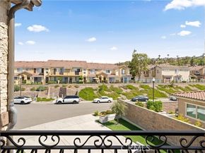 2592 Highland Oak Court, Lake Forest (el Toro) CA 92679