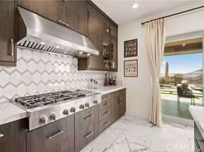 2592 Highland Oak Court, Lake Forest (el Toro) CA 92679