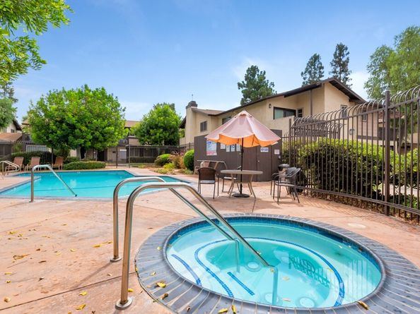 6716 Clybourn Avenue 139, North Hollywood (los Angeles) CA 91606