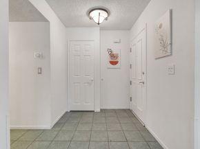 6716 Clybourn Avenue 139, North Hollywood (los Angeles) CA 91606