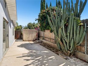 11034 Scoville, Sunland (los Angeles) CA 91040
