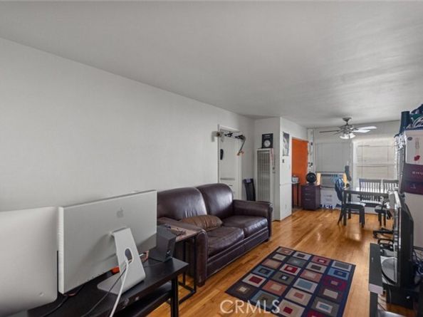 4617 Tilden Avenue, Sherman Oaks (los Angeles) CA 91403