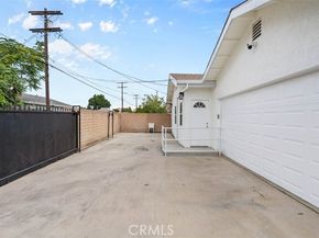8161 Laurel Canyon, North Hollywood (los Angeles) CA 91605