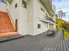 10050 Olivia Ter, Sun Valley (los Angeles) CA 91352