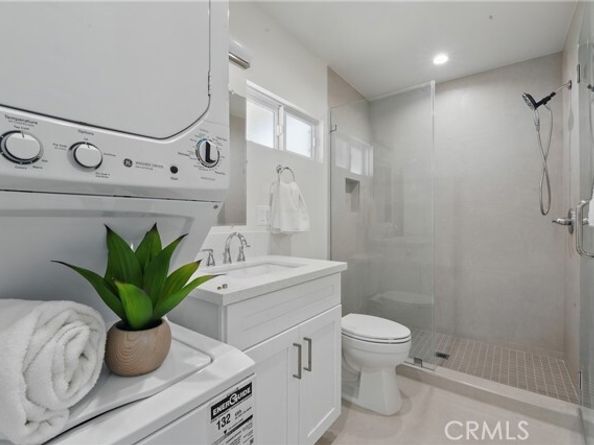 8142 Vantage Avenue, North Hollywood (los Angeles) CA 91605
