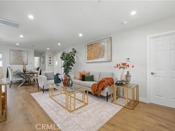 8142 Vantage Avenue, North Hollywood (los Angeles) CA 91605