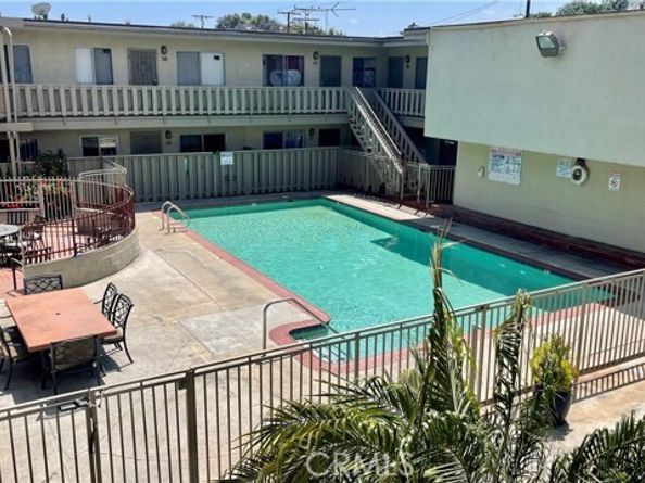 3325 Santa Fe Avenue 110, Long Beach CA 90810