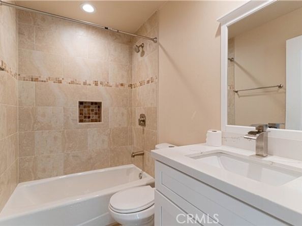 9246 Cedros Avenue 4, Panorama City (los Angeles) CA 91402