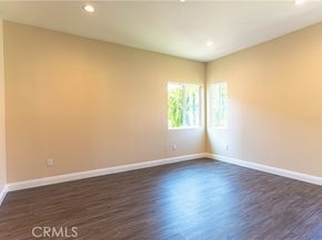9246 Cedros Avenue 4, Panorama City (los Angeles) CA 91402