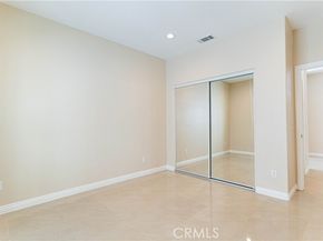 9246 Cedros Avenue 4, Panorama City (los Angeles) CA 91402