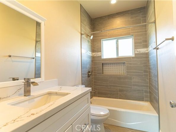 9246 Cedros Avenue 4, Panorama City (los Angeles) CA 91402