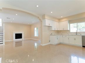 9246 Cedros Avenue 4, Panorama City (los Angeles) CA 91402