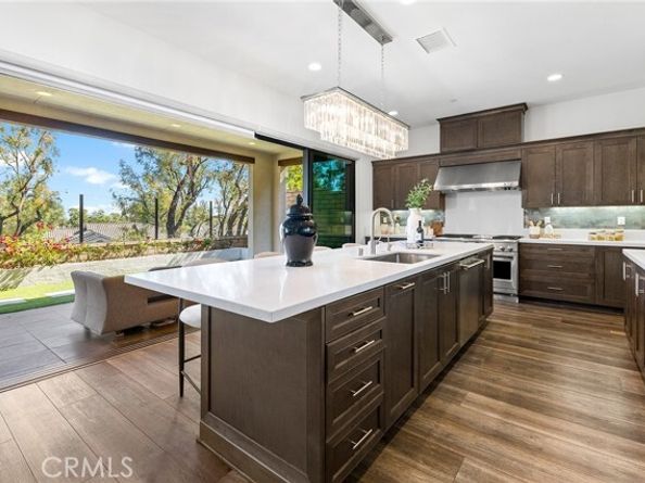 27 Alessio, Lake Forest (el Toro) CA 92630