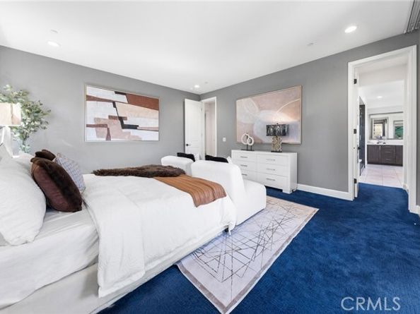 27 Alessio, Lake Forest (el Toro) CA 92630