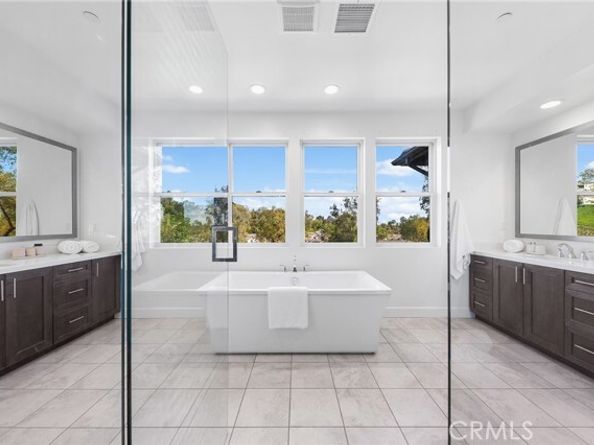 27 Alessio, Lake Forest (el Toro) CA 92630