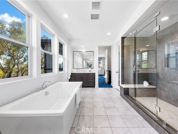 27 Alessio, Lake Forest (el Toro) CA 92630