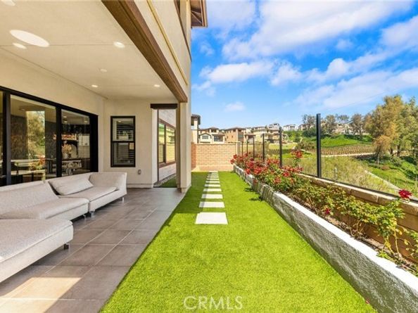 27 Alessio, Lake Forest (el Toro) CA 92630