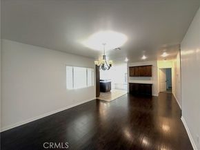 21047 Runnymede Street, Canoga Park (los Angeles) CA 91303