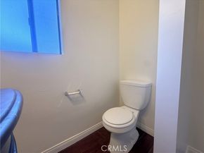 21047 Runnymede Street, Canoga Park (los Angeles) CA 91303