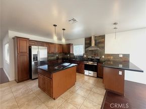 21047 Runnymede Street, Canoga Park (los Angeles) CA 91303