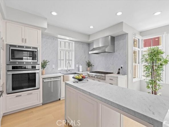 2534 Bungalow Place, Corona Del Mar (newport Beach) CA 92625