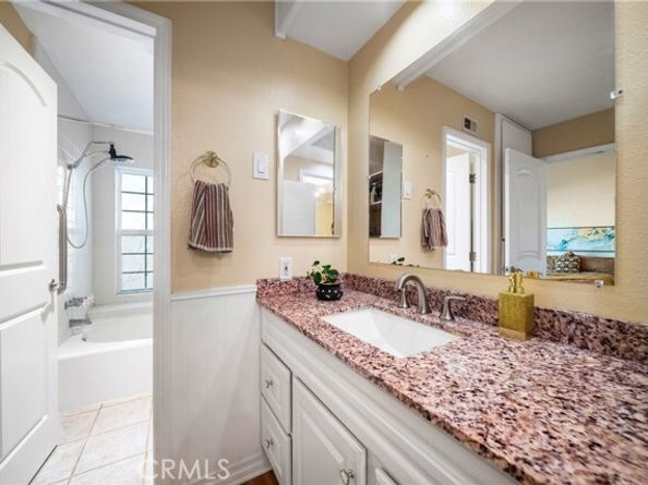 22421 Sherman Way 10, West Hills (los Angeles) CA 91307